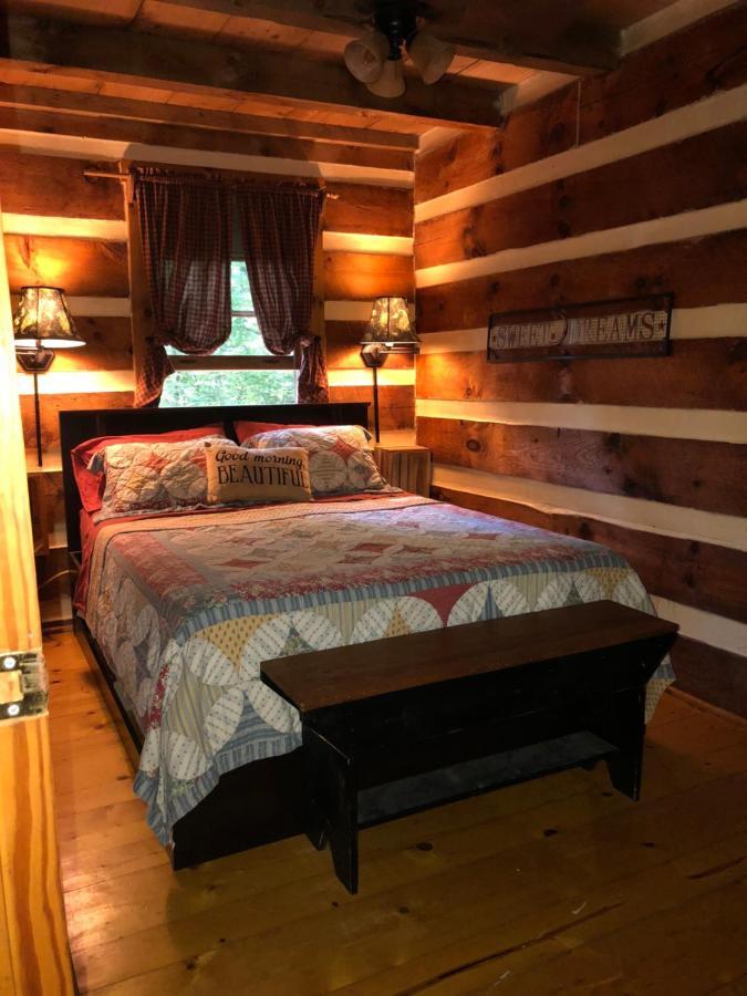 Fiddlers Roost B&B Cabins Galax Exteriör bild