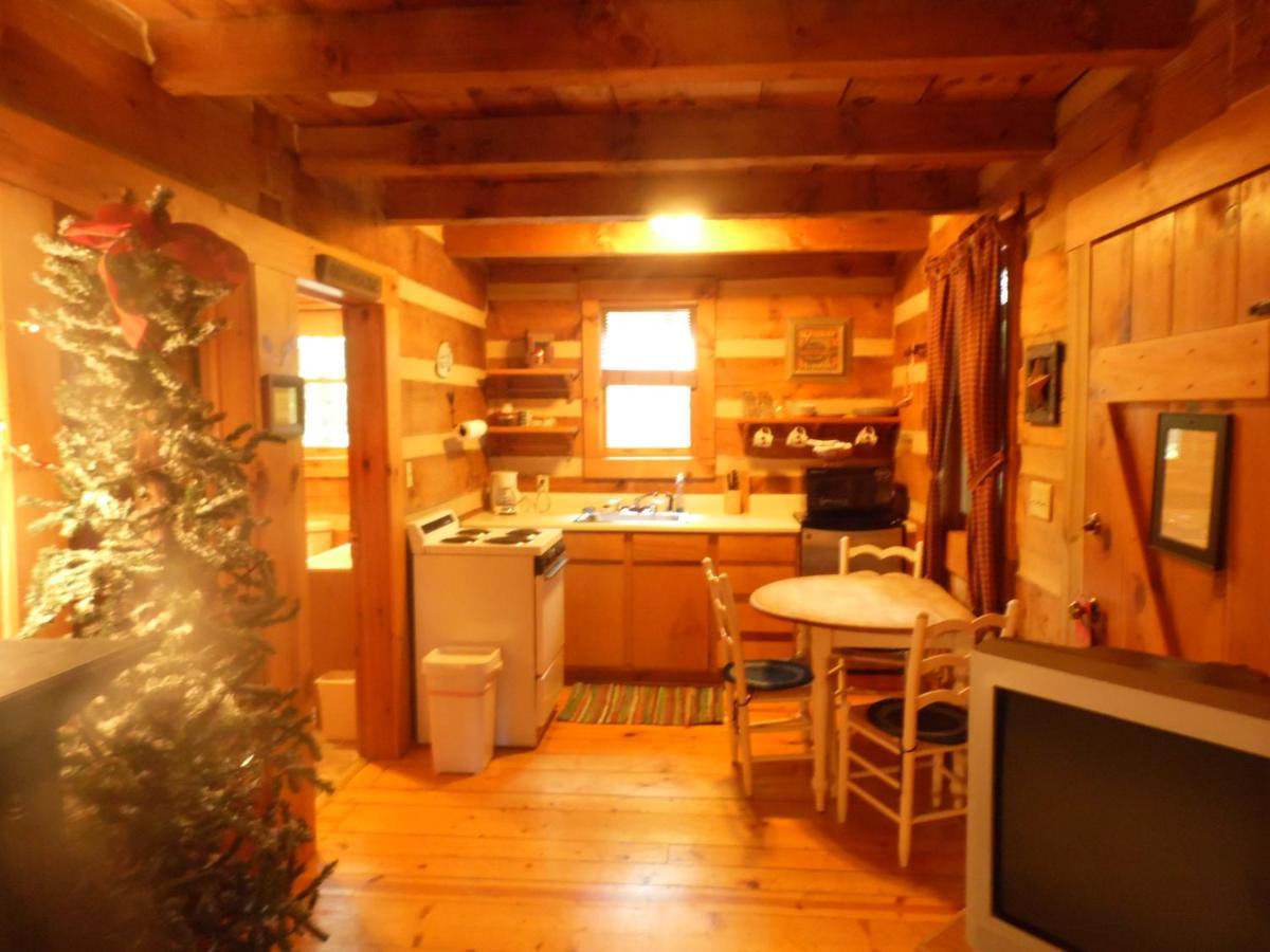 Fiddlers Roost B&B Cabins Galax Exteriör bild