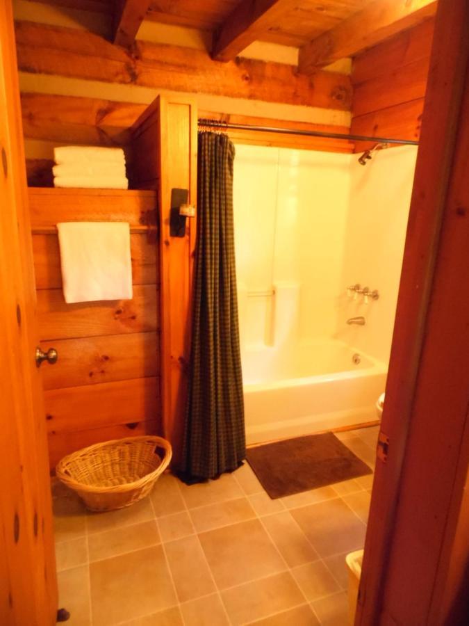Fiddlers Roost B&B Cabins Galax Exteriör bild