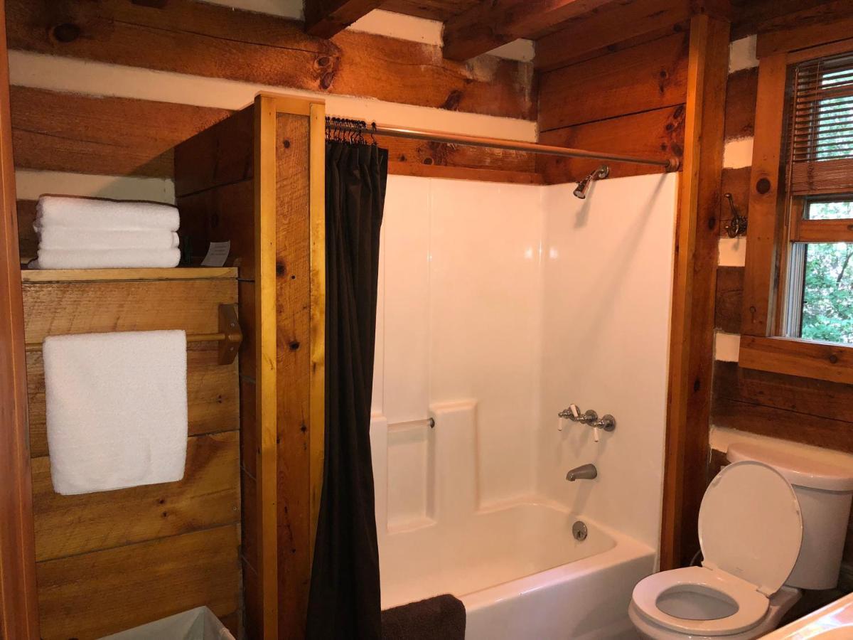 Fiddlers Roost B&B Cabins Galax Exteriör bild