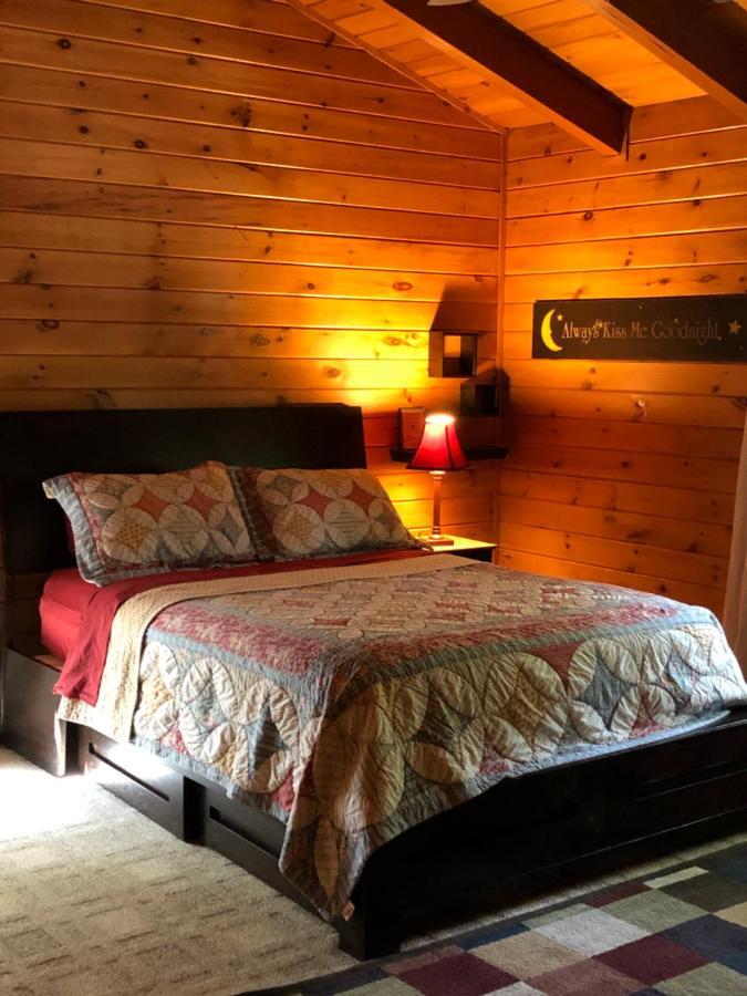 Fiddlers Roost B&B Cabins Galax Exteriör bild